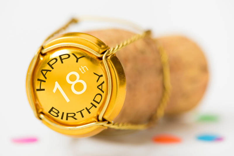 Korek od szampana z napisem "Happy 18th birthday"